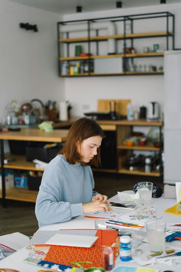 Frisure papier coloris orange vif carton 10 kg : un choix éclatant